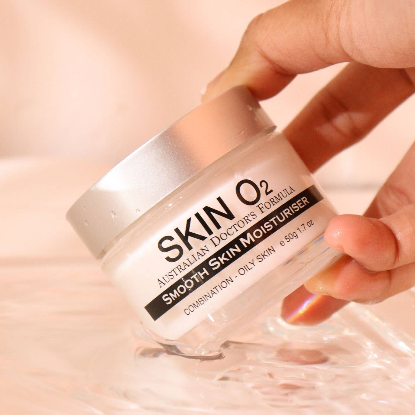 Smooth Skin Moisturiser: Doctor Formulated Skin Balancing Exfoliating Cream: 50G